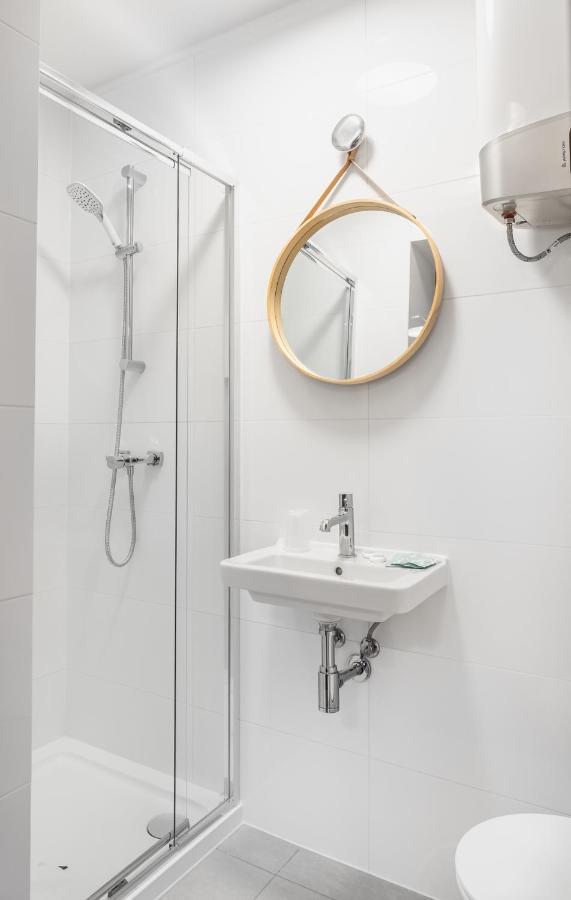 Apartamenty, Boutique Rooms Villa 82, Miejsce Prkingowe 乔左维尔考普尔斯基 外观 照片