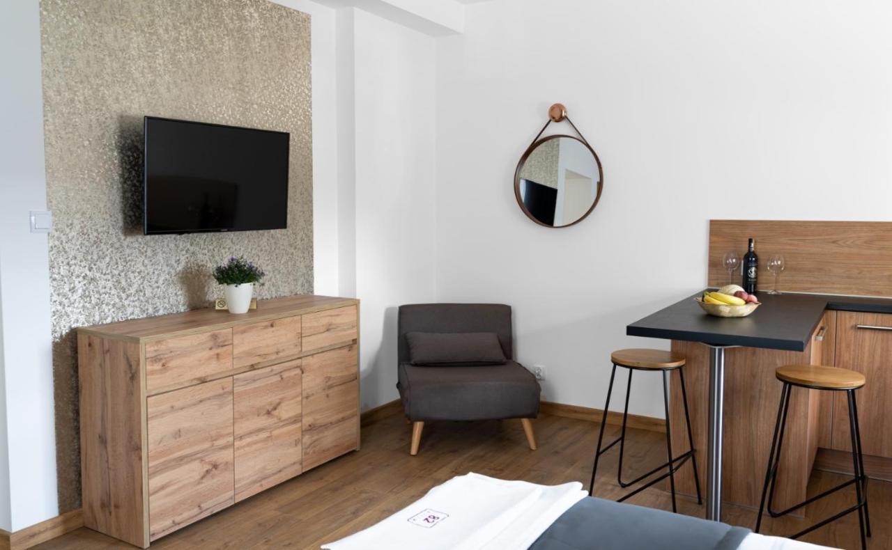 Apartamenty, Boutique Rooms Villa 82, Miejsce Prkingowe 乔左维尔考普尔斯基 外观 照片