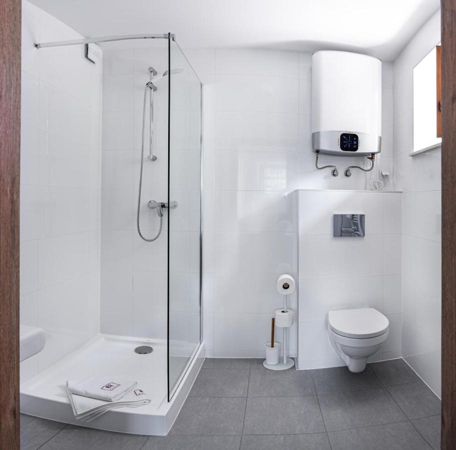 Apartamenty, Boutique Rooms Villa 82, Miejsce Prkingowe 乔左维尔考普尔斯基 外观 照片